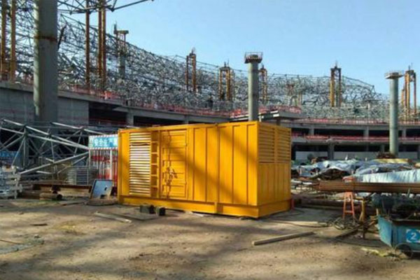 丘北发电机出租如何判断空气滤清器是否需要更换？