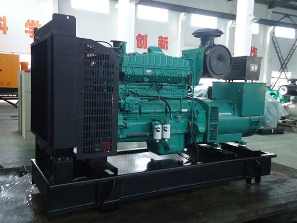 丘北更换发电机组燃油预热装置的加热元件需要哪些工具？